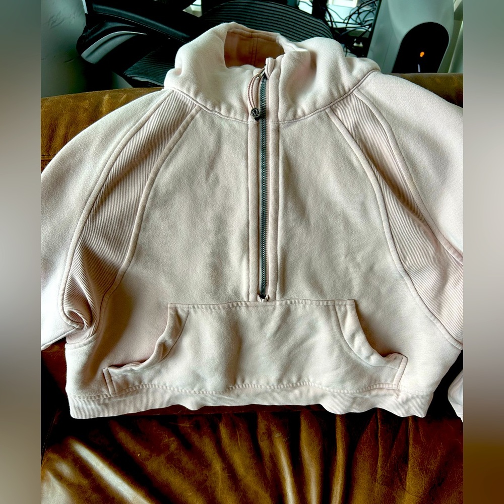 Lululemon Pink Scuba Hoddie size xs/s